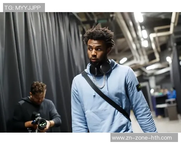 追梦赛后与老队友维金斯亲切交流库里与巴黎奥运队友阿德巴约畅谈未来