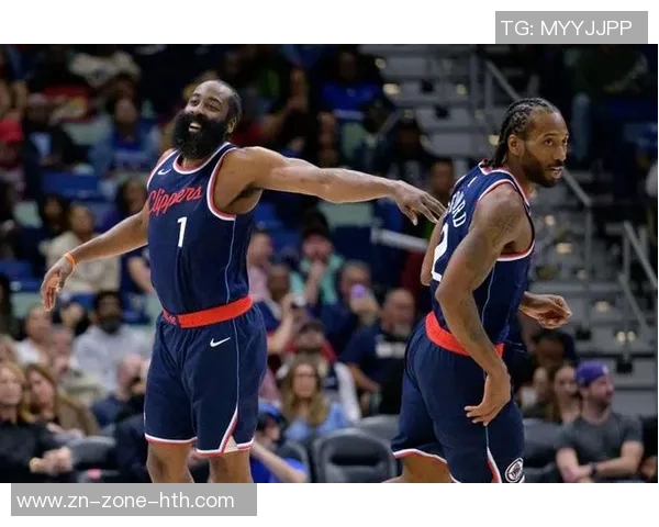 双星闪耀哈登与小卡末节狂砍29分超越开拓者全队得分之和